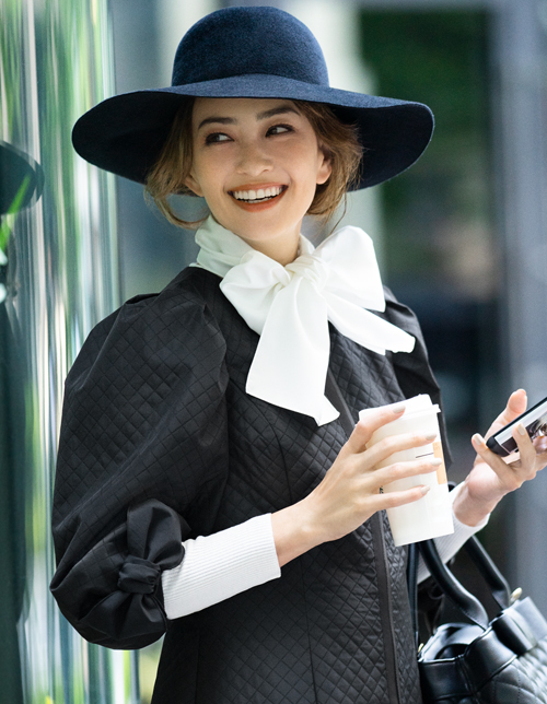 美品✨エムズグレイシー 22年モデル フリル ニット ボウタイ リボン