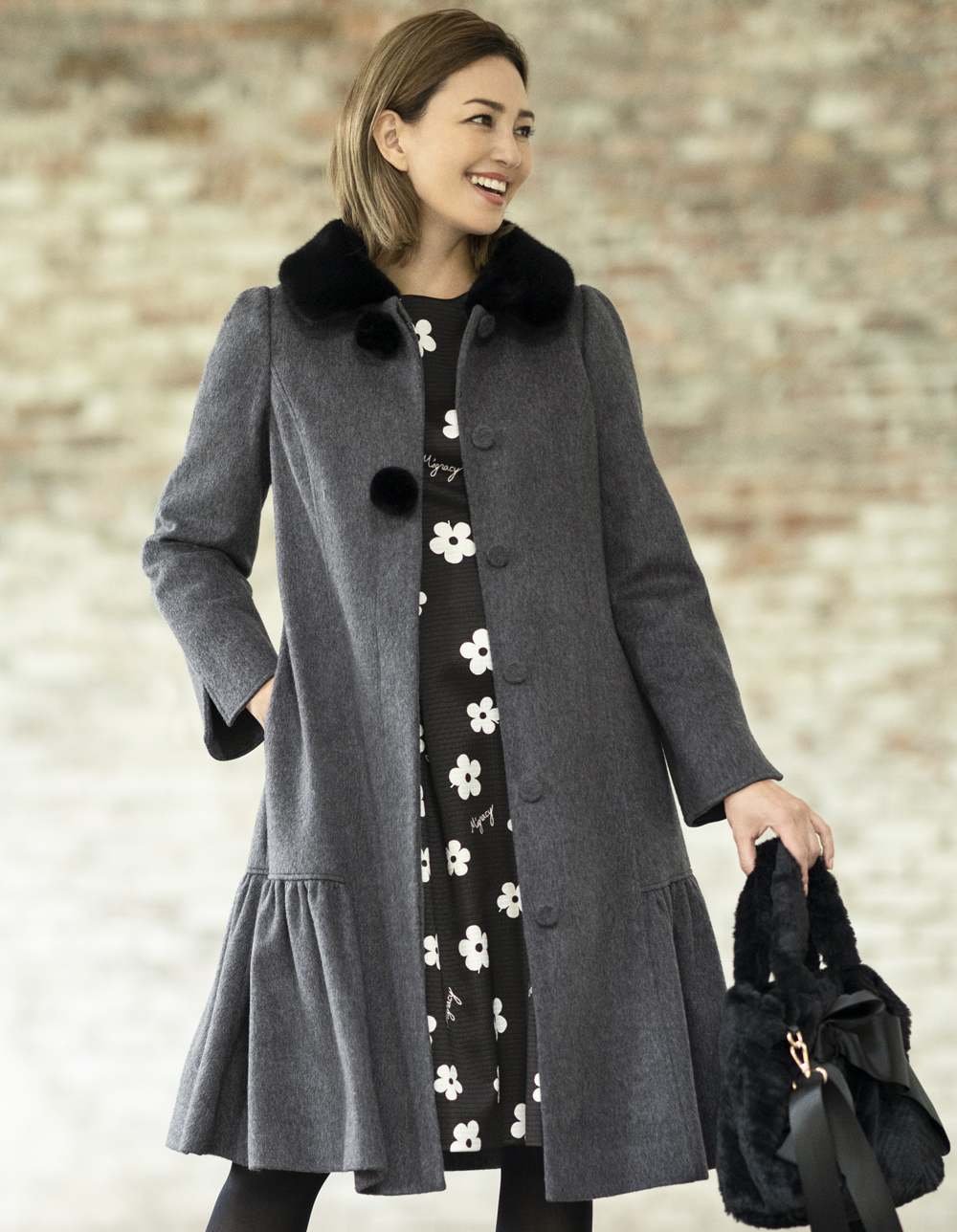 フェイクファーポンポンつきコート | msgracy