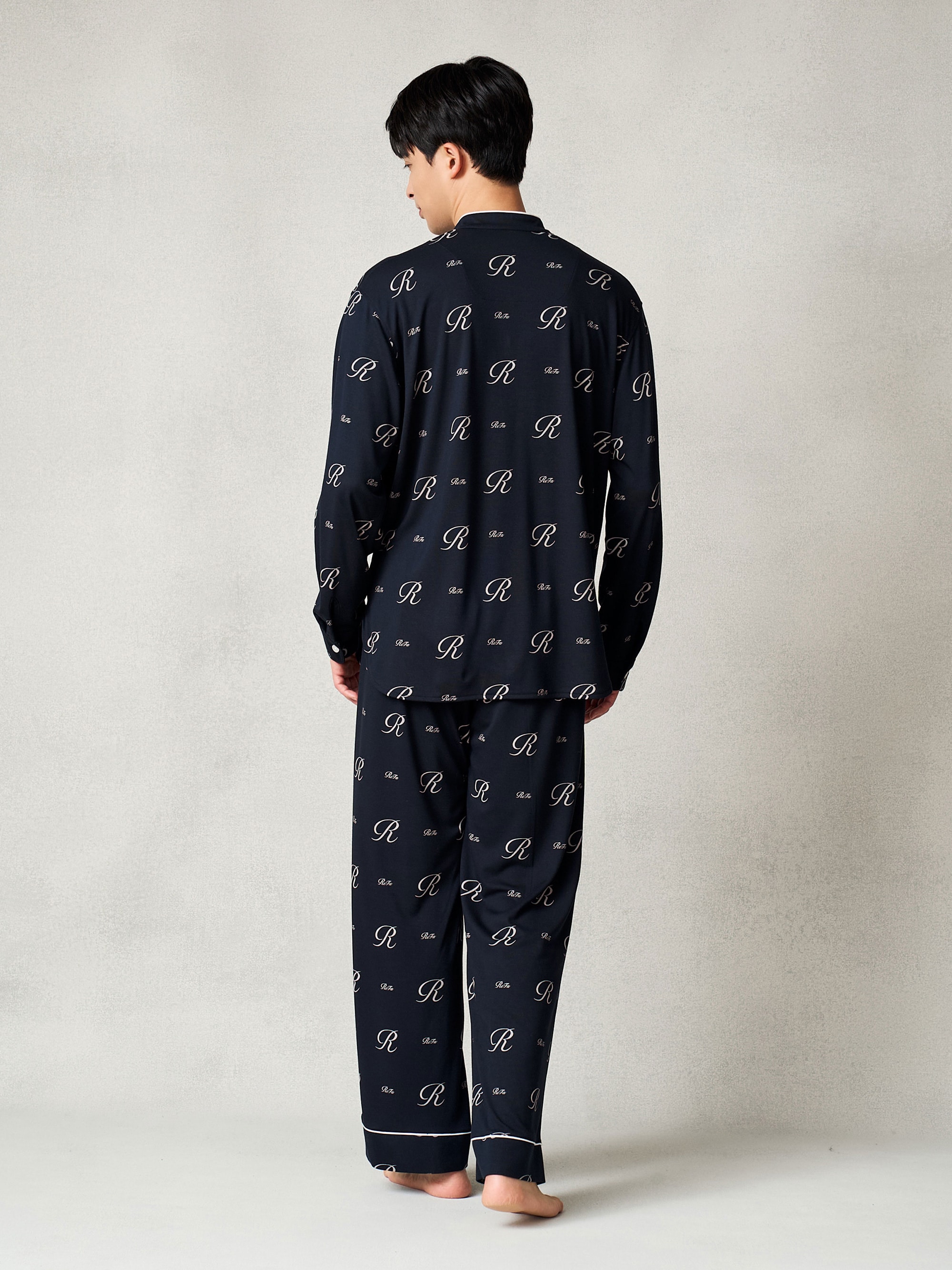 リファバイタルテック モイストスムース スタンドカラースリープウェア