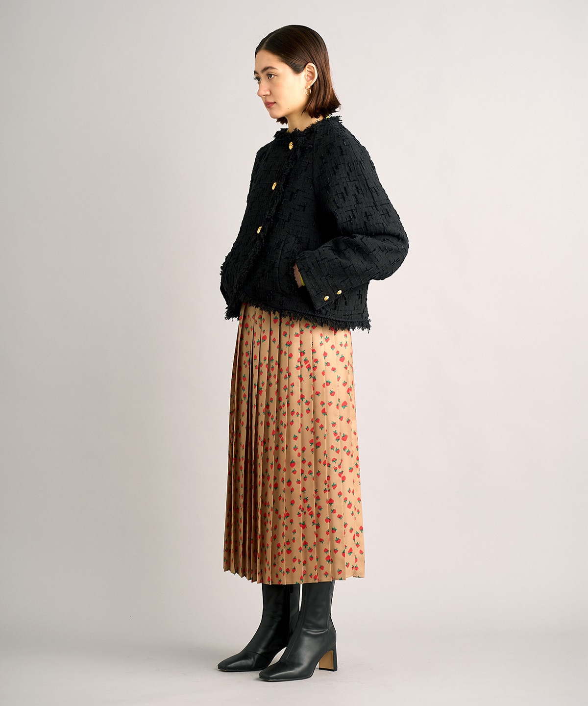 ラウンドヘムツイードジャケット | MUVEIL Online Shop