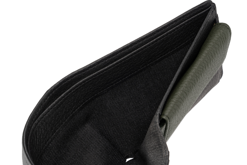 キプリス】二つ折り財布(小銭入れ付き札入)□フィンランドエルク