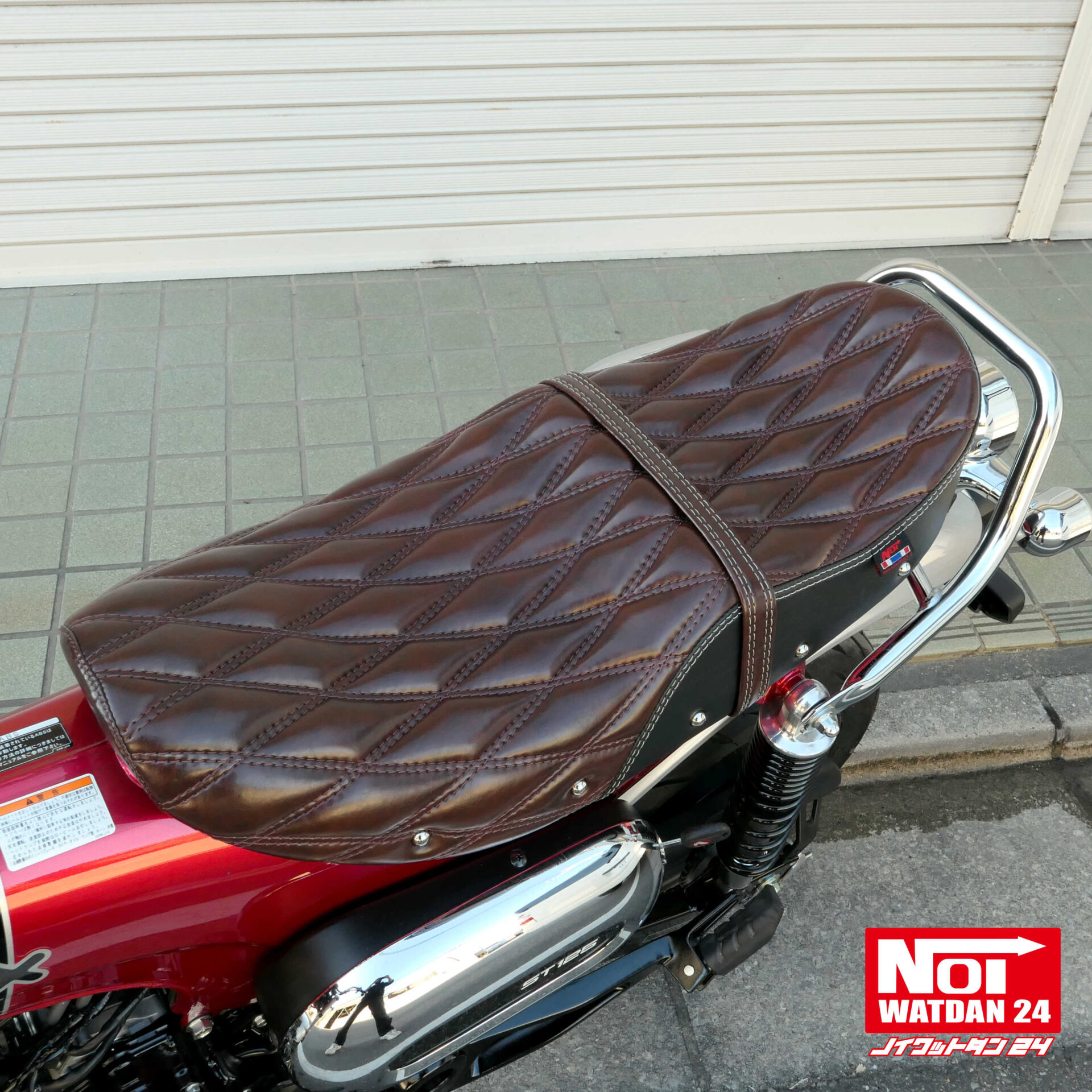 NOI WATDAN24 ダックス125 ローダウン 段付きシート 高反発ウレタン