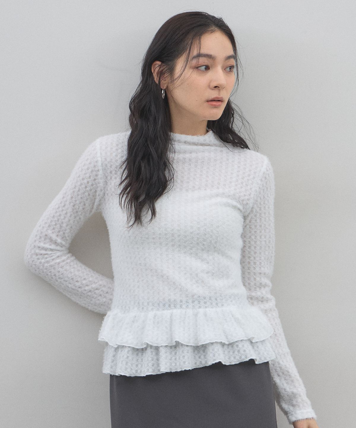 オフィシャルサイト限定】スクエアジャガードペプラムトップス