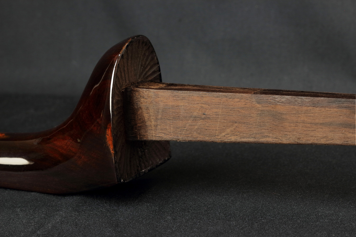 逸品三線】縞黒檀「真壁型」強化張り三線｜三線専門店ナビィ三線