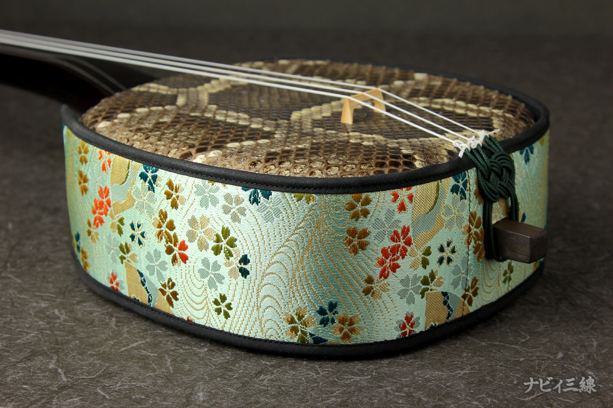 逸品三線】縞黒檀「南風原型」強化張り三線｜三線専門店ナビィ三線