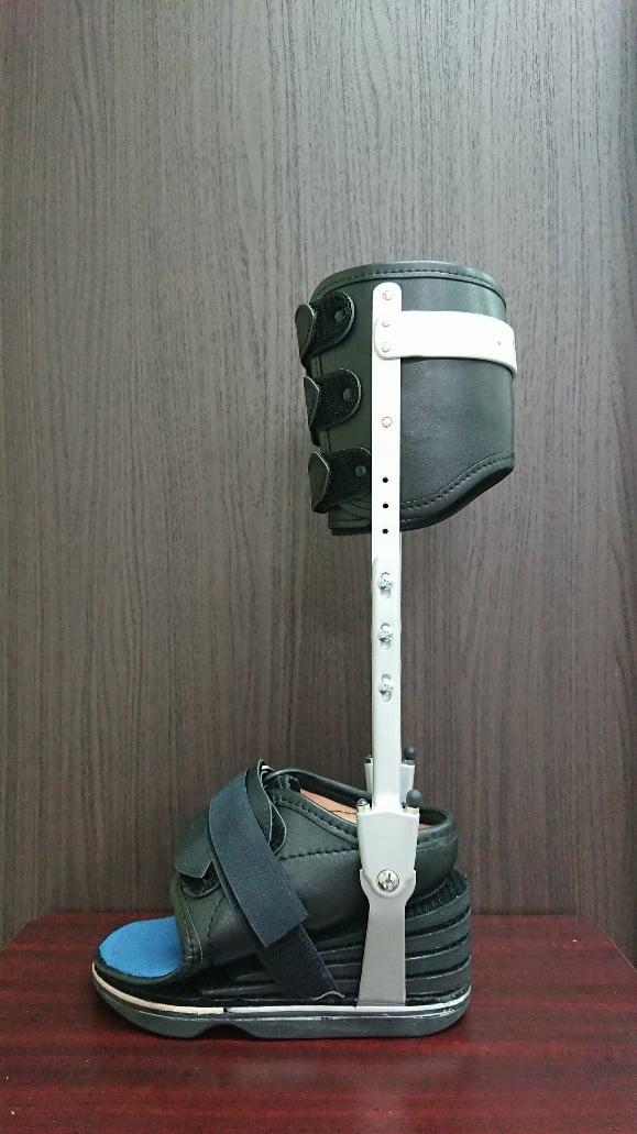 アキレス腱用装具