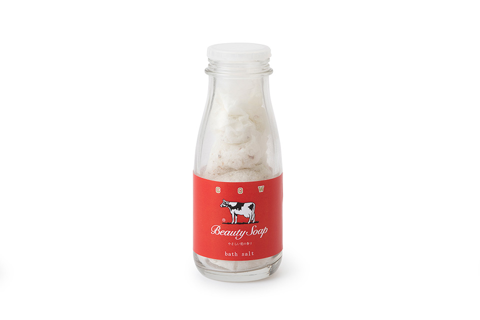 牛乳石鹸×中川政七商店 赤箱の“牛”と工芸が出会い、身も心も清潔に