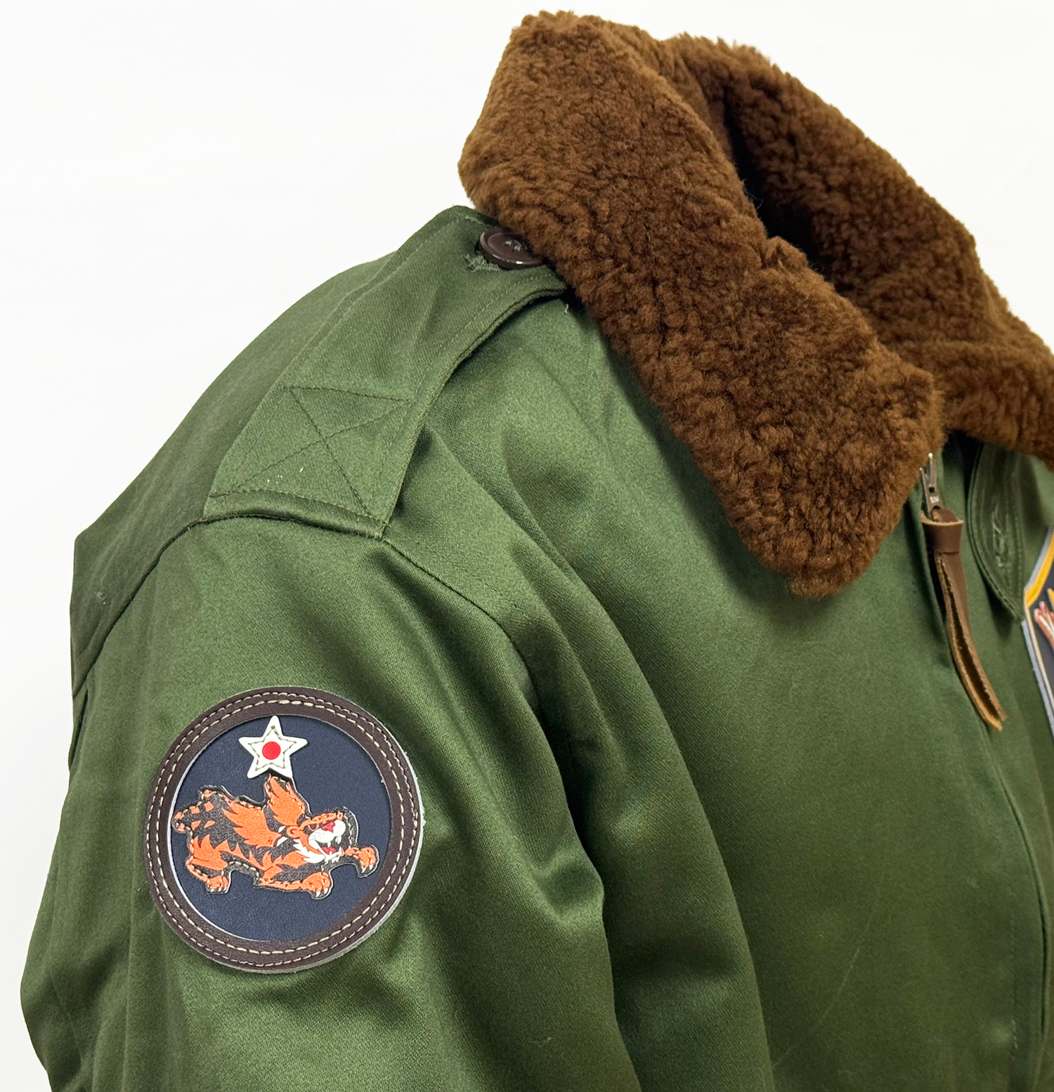 TYPE B-10 ミリタリーショップ 革ジャン 中田商店