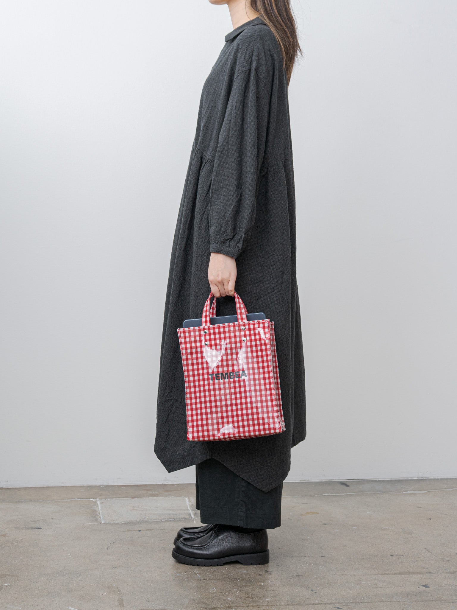 Namu Shop - Tembea Paper Tote Small - Gingham Red