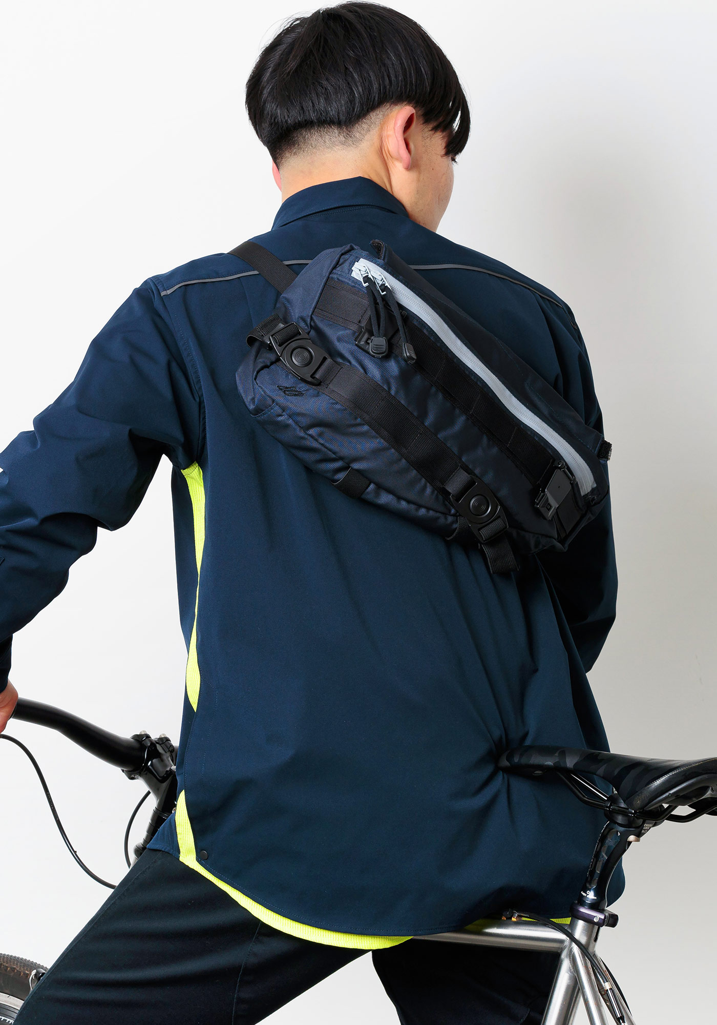 タクティカルフレームボディバッグ｜narifuri オンラインストア