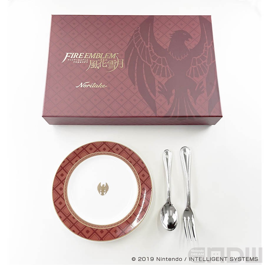 ノリタケ社製『ファイアーエムブレム 風花雪月』各学級の「プレート