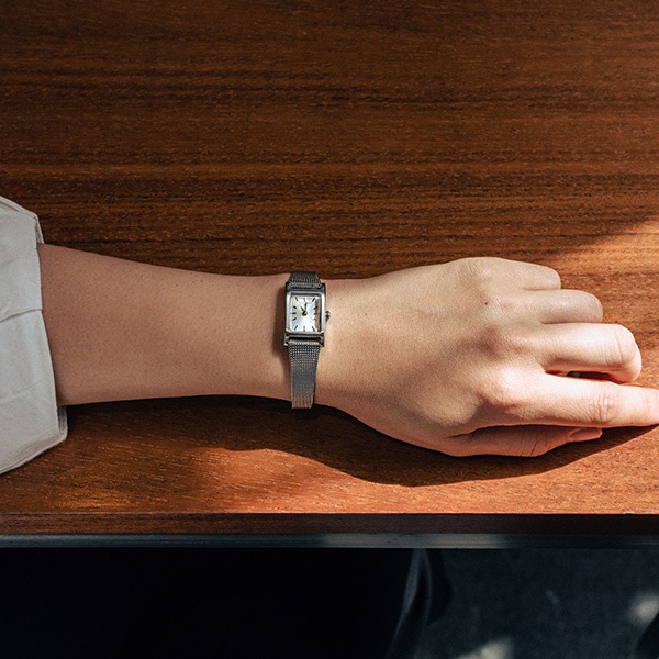 MARGARET HOWELL idea メッシュベルト BG2-612-11 クォーツ レディース