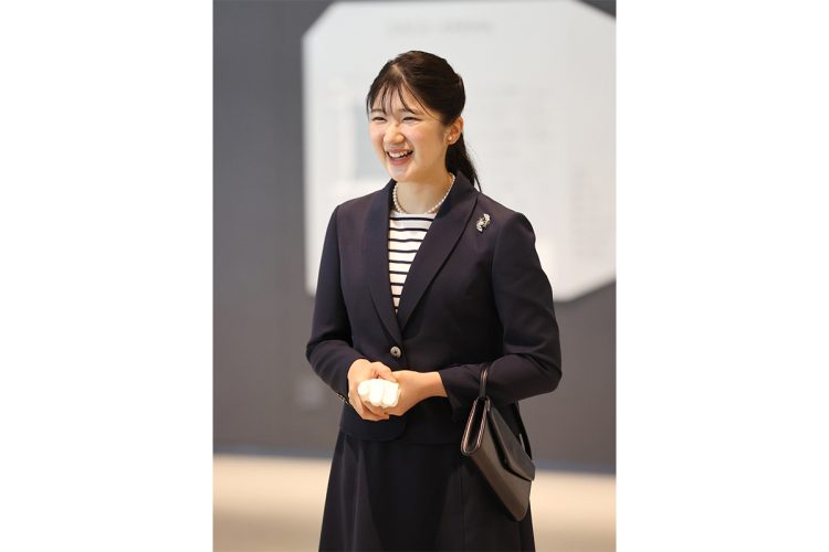 愛子さま着用のブローチが完売》ミキモトのジュエリーに宿る「上皇后