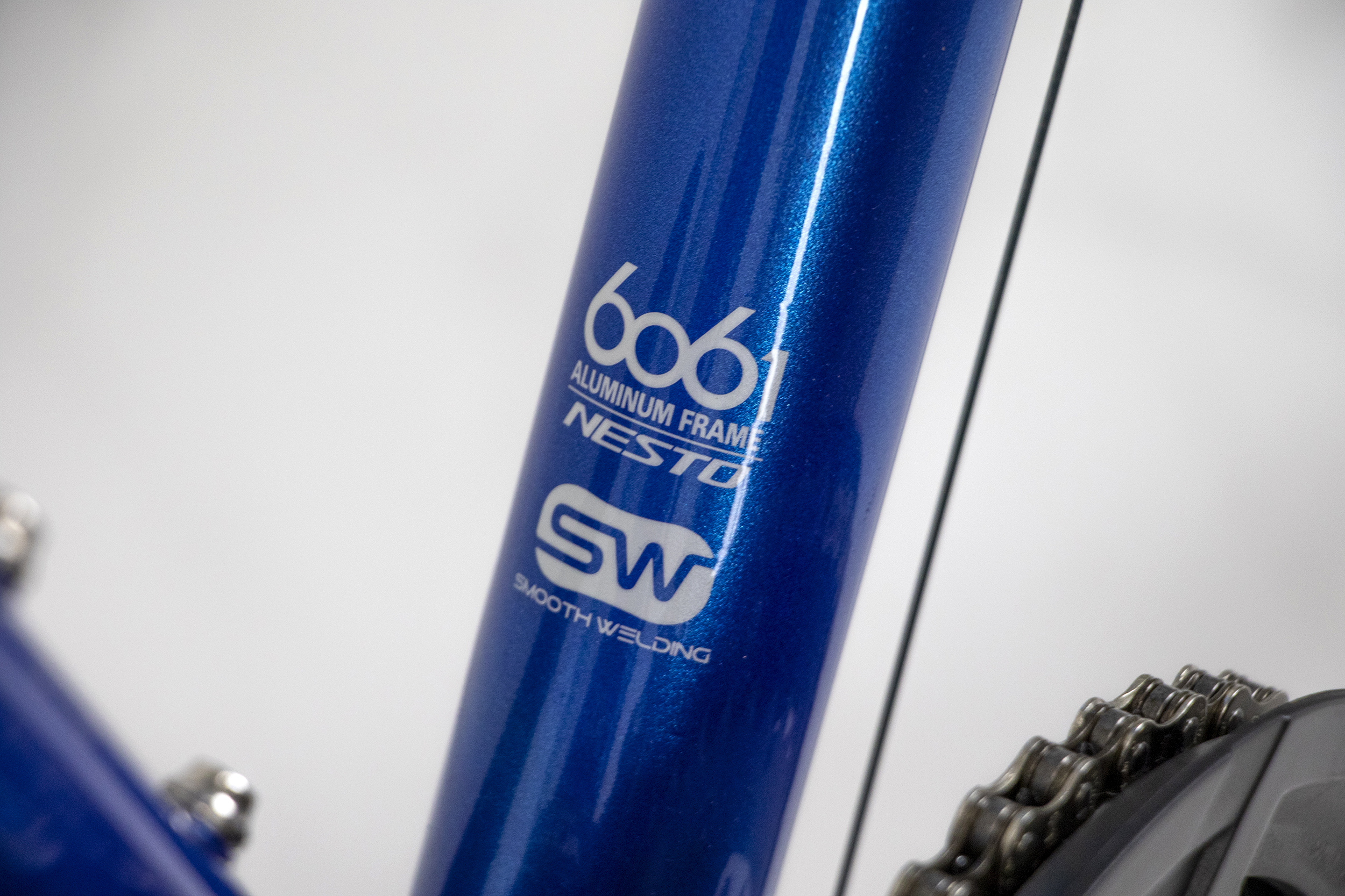 抜群の走行性のを備えた、高速系クロスバイク「LIMIT2」 - NESTO