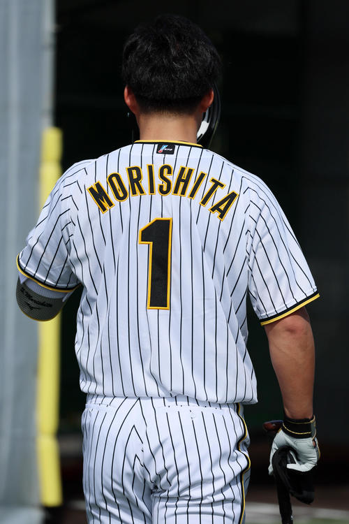 阪神】ドラ1森下翔太が豪快135m弾 OB福留孝介氏「ノイジー選手が打っ