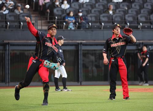 日本ハム】新庄剛志監督プロデュースゲーム13日からスタート！襟付きの