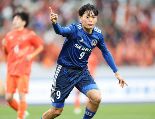 高校サッカー】成立学園逃げ切り“1番星” 自慢のパスサッカーで19年