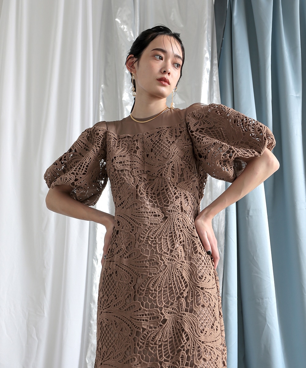 結婚式・パーティー・オケージョンドレス】ケミカルレース使い