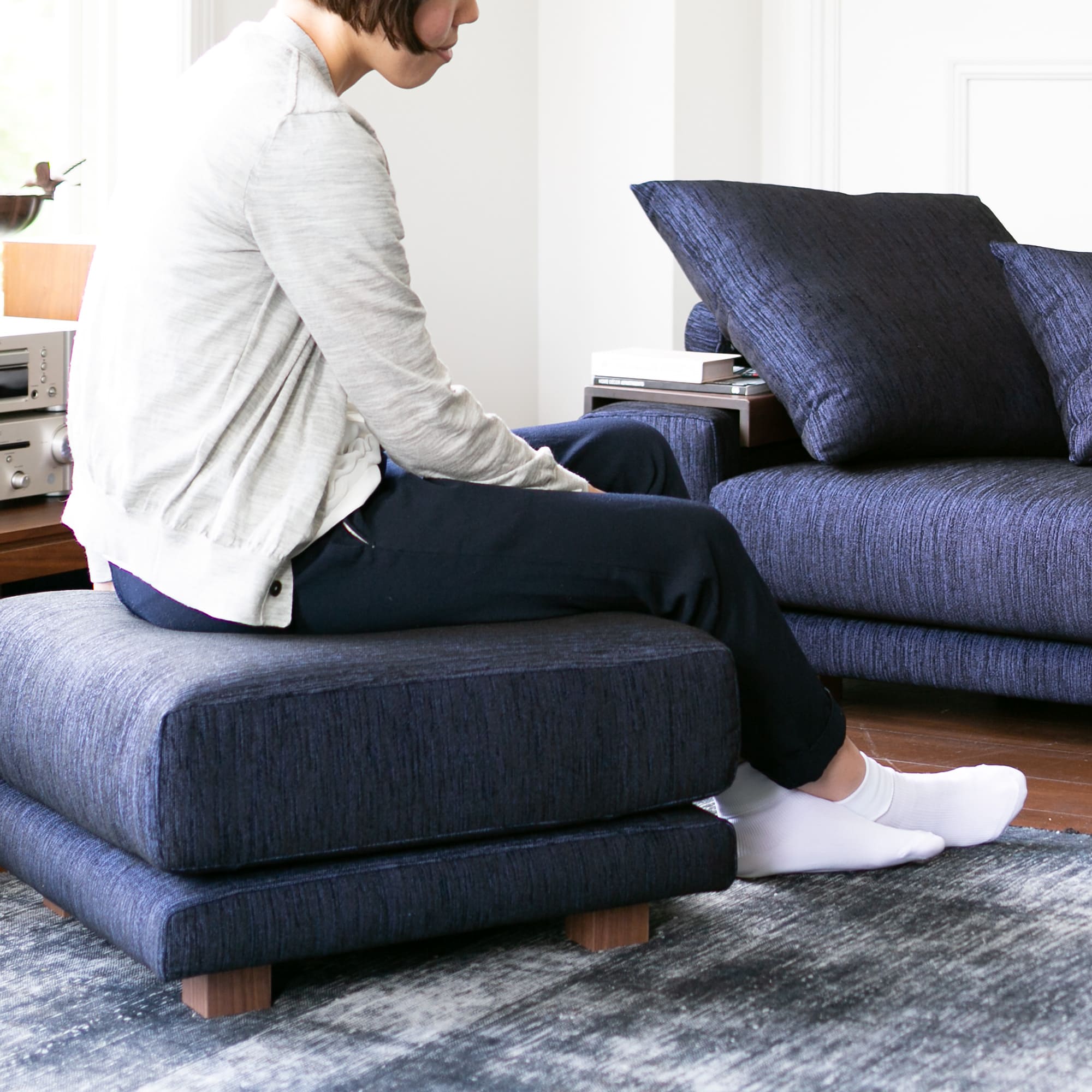 Decibel Professional オットマン」 製品詳細ページ | 国産ソファ