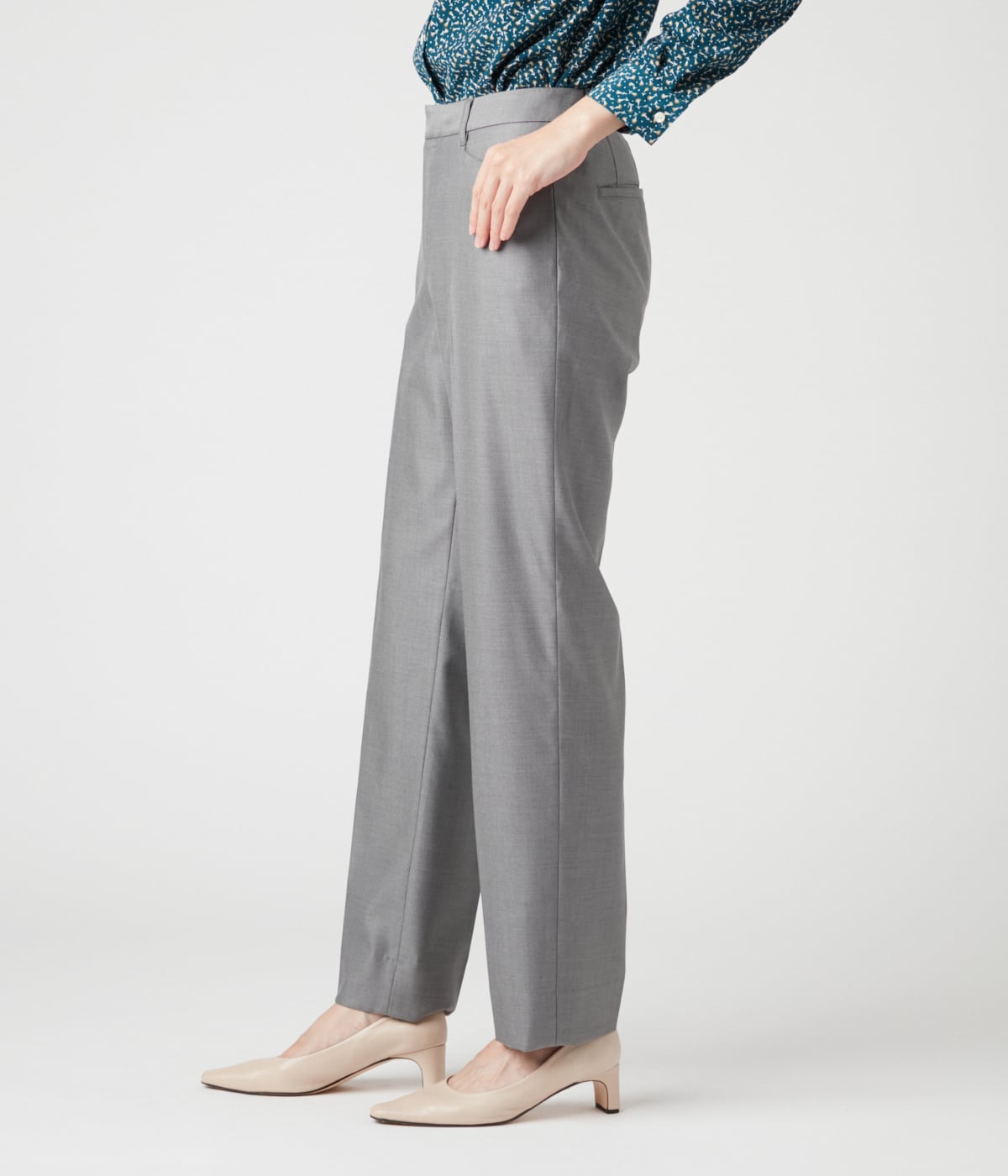 ウールシルクシャークスキン テーパードパンツ(71313805-2024