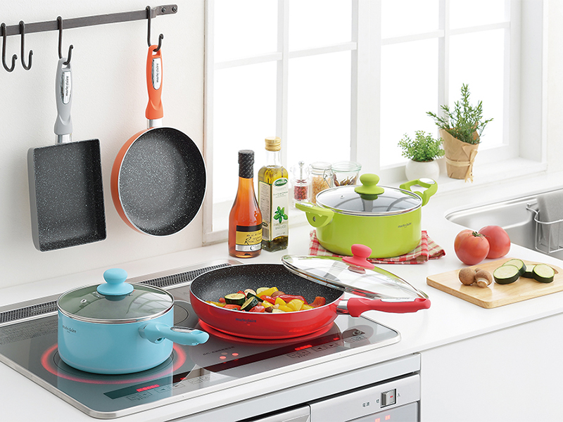 マリ・クレール カラーズ アルミ片手鍋18cm | 株式会社タマハシ