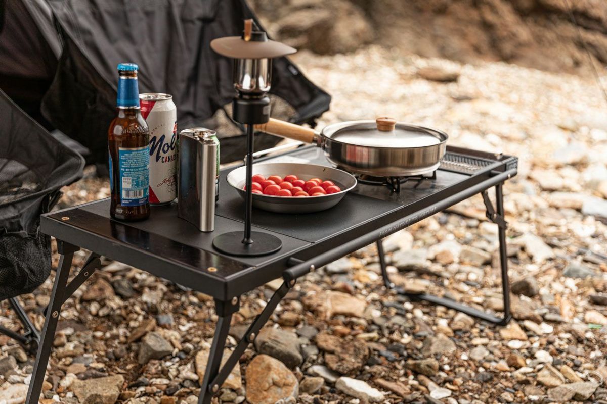 WILD PLATE STOVE TABLE ワイルド プレートストーブテーブル [KOVEA