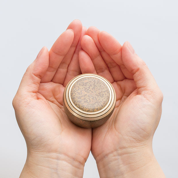 ミニ骨壷 カナタ 青銅色 | ソウルジュエリー 公式ブランドサイト