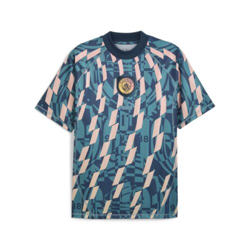 Oasisデビュー30周年を記念 マンCとノエル・ギャラガーのコラボユニが