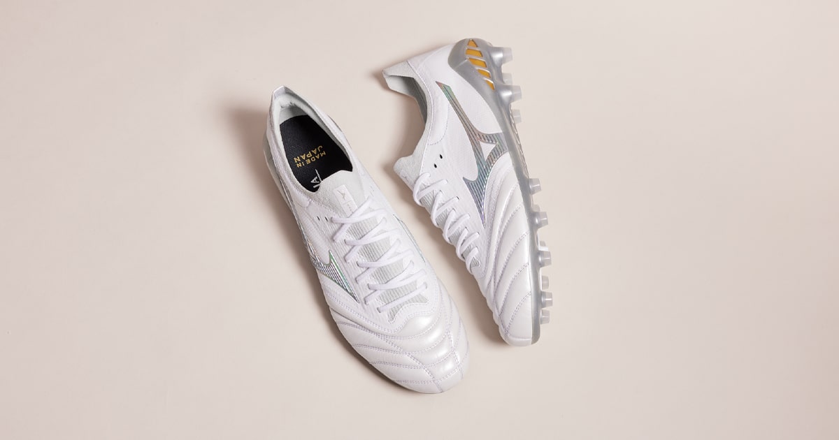 Mizuno Launch The Morelia Neo III β 'Shining' - SoccerBible
