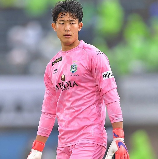 U-24代表選出のGK谷晃生が好調セレッソ攻撃陣を零封！ 湘南vsC大阪は