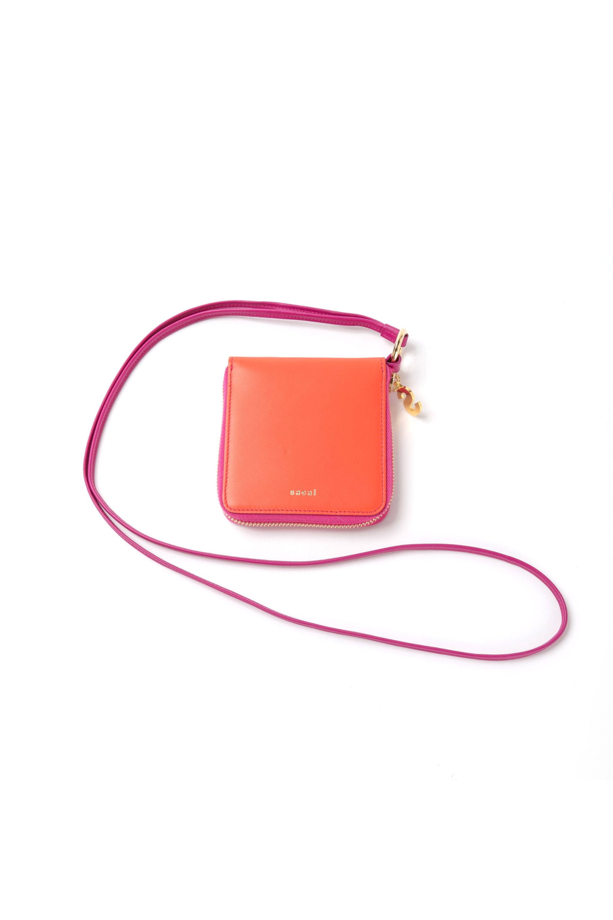 23806341_54908052_2048.jpg?