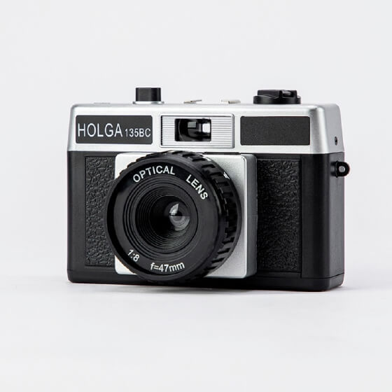 H-135 BC ブラック/シルバー｜Holga（ホルガ）クラシックでカラフルな