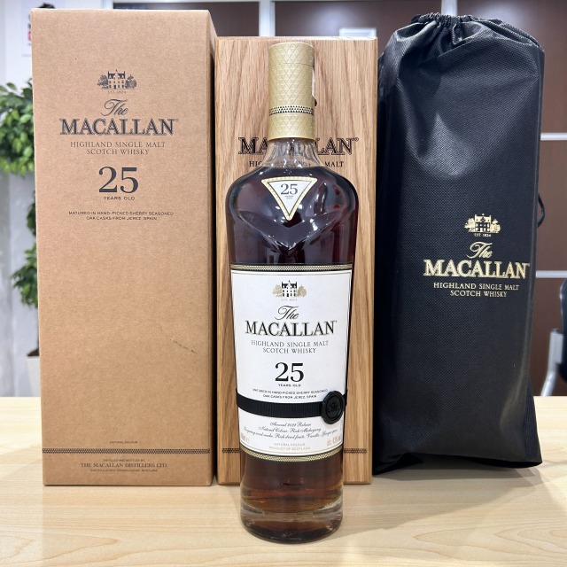 マッカラン25年の定価は？価格高騰の理由や定価購入の方法について解説