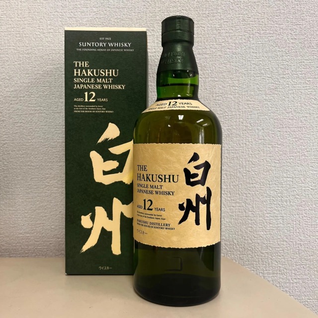 サントリー シングルモルトウイスキー 白州12年の定価と価格推移を解説