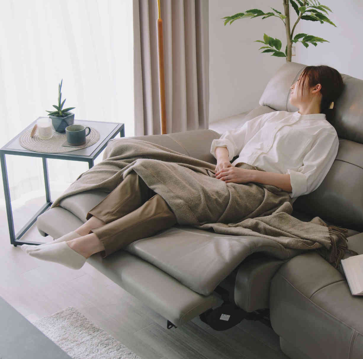 SAKODA小戸公園前店・熊本店】電動リクライニングソファ「エドガー」: