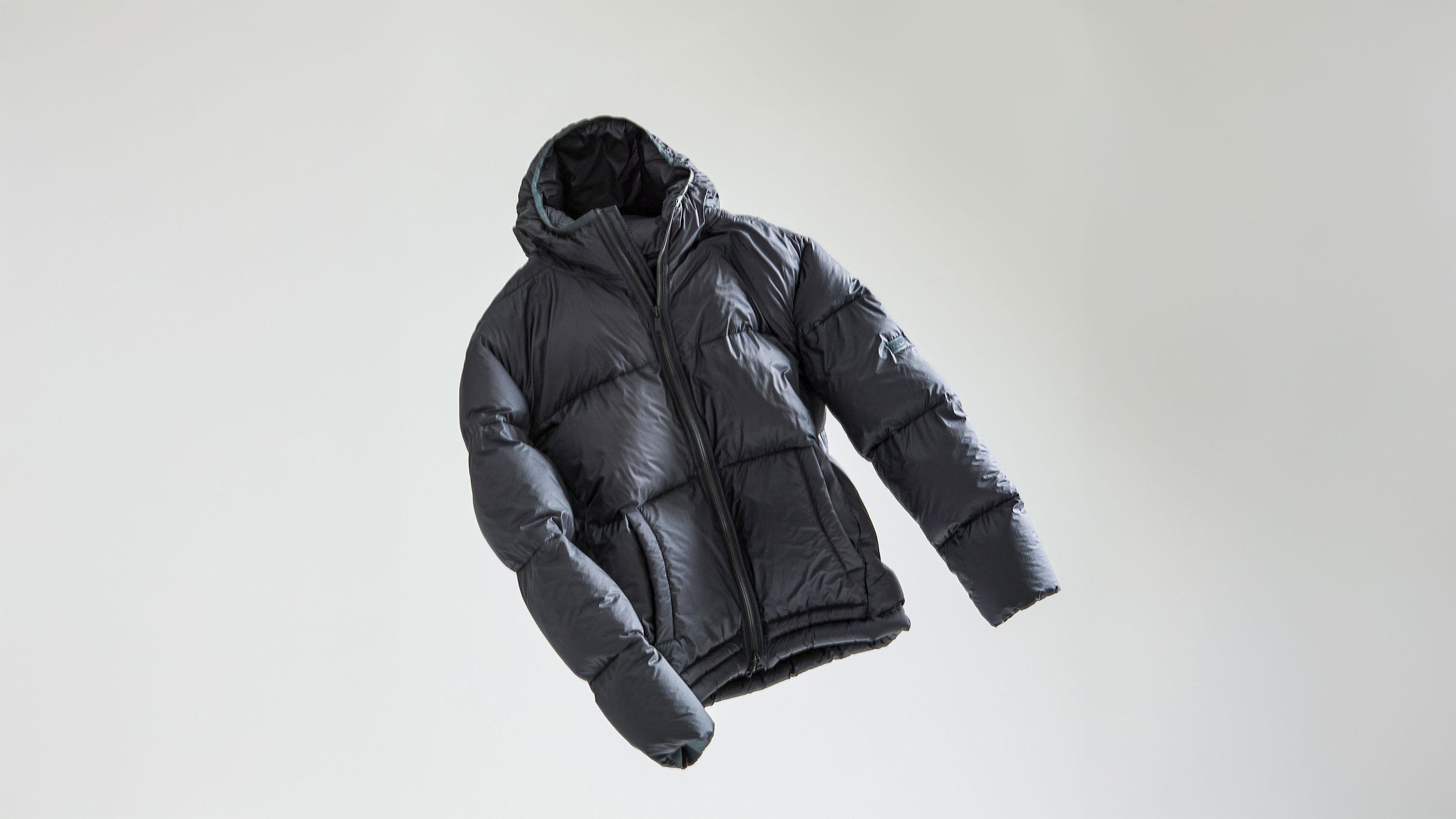 ポール・スチュアート」メンズから冬の軽量ダウン 『フロータブル