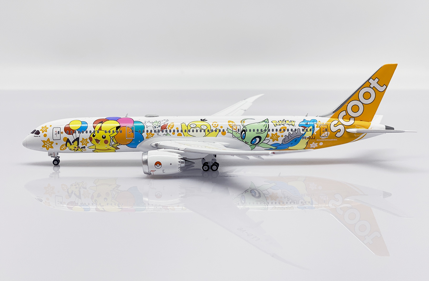 SCOOT 1/200 Scale B787-9 マジュラー塗装 Boeing 787-9 Scoot モデル
