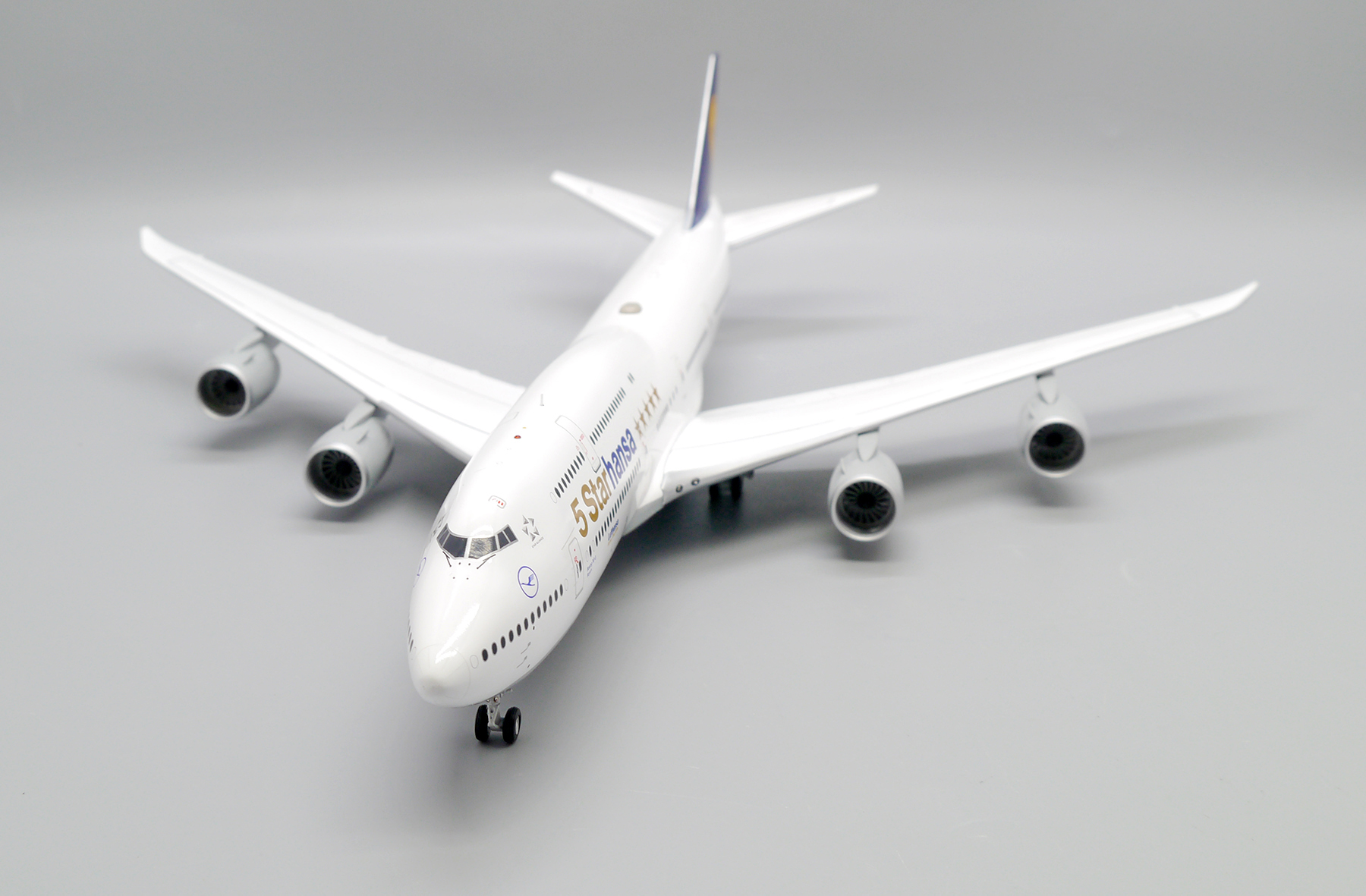 ScaleModelStore.com :: JC Wings 1:200 - EW2748005 - Lufthansa