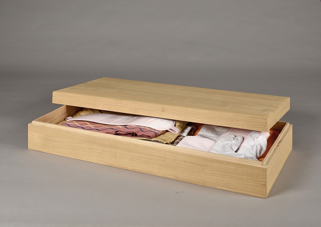 国産桐衣装箱 桐箱、桐衣装箱、桐たんすなど、桐製品の製造販売｜関根