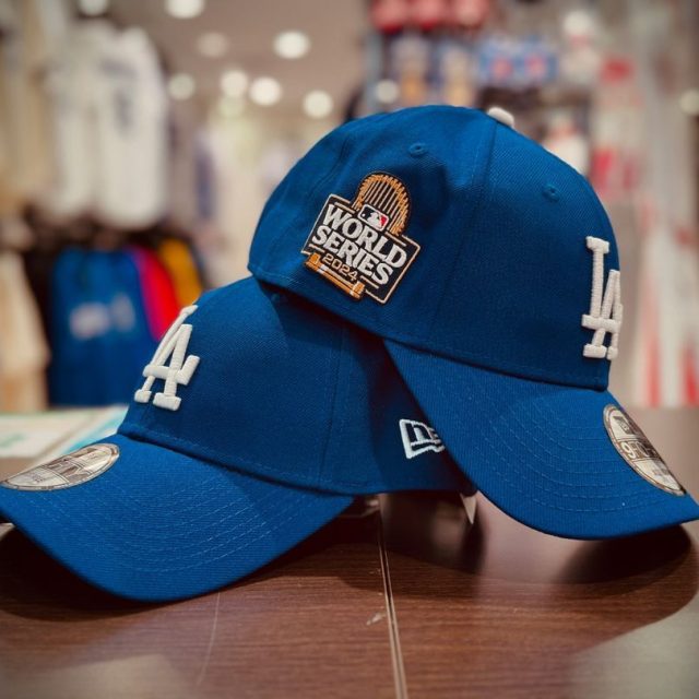デコピン風のパッチ&大谷選手サイン刺繍デザインのキャップが新入荷
