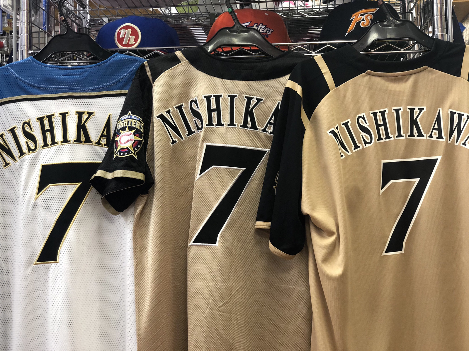 日ハム 西川遥輝選手の背番号は”7″今年も”アンブレラハルキ”は健在か