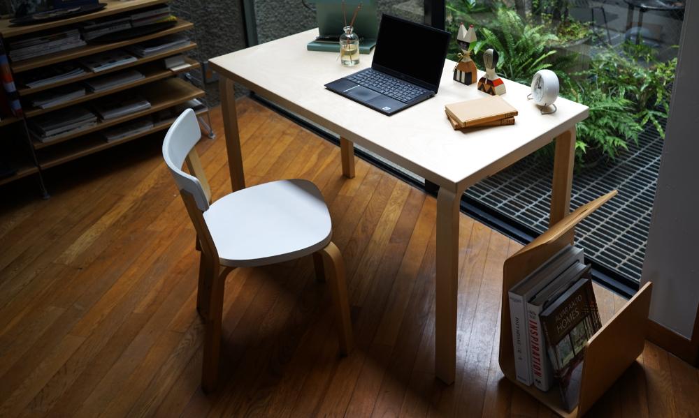 テーブル 81B W120×D75cm / バーチArtek（アルテック） | 公式通販