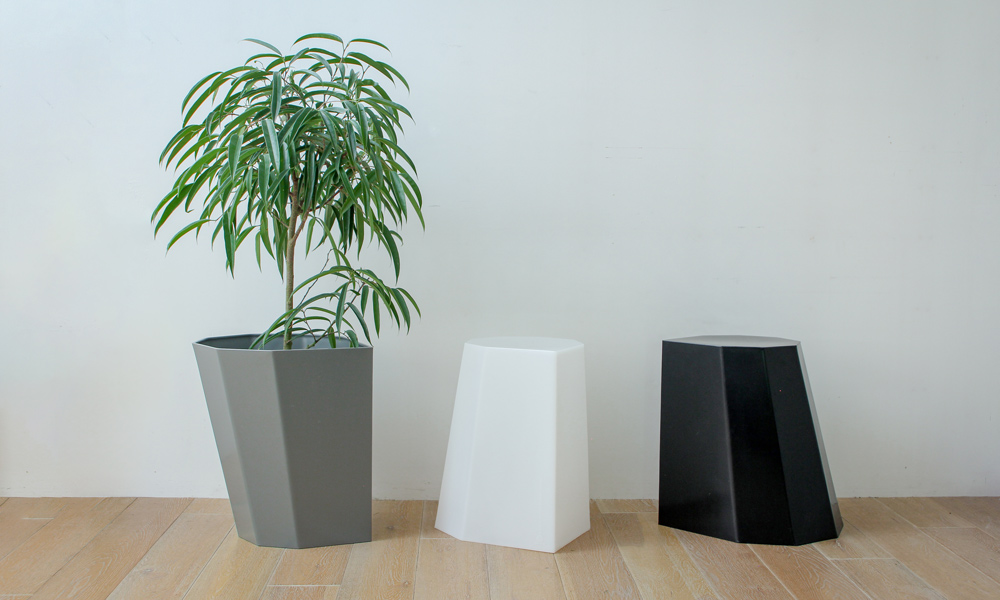 アーノルドサーカス スツール / アーバンカラーズ ブラックMartino