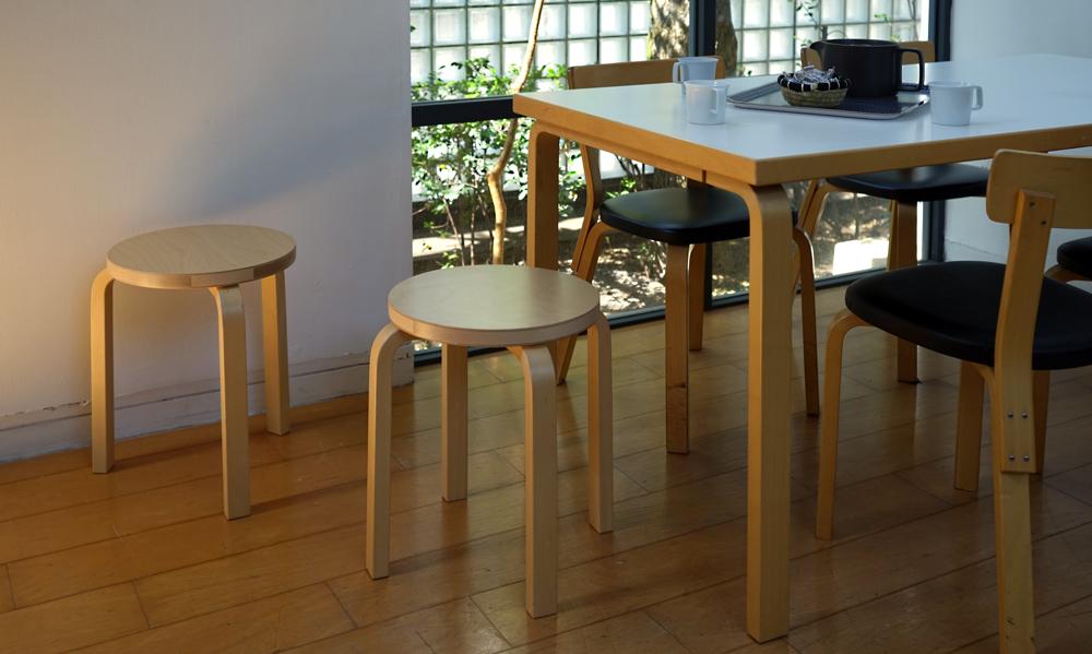 スツールE60 / ハニー 組立て無料Artek（アルテック） | 公式通販 家具