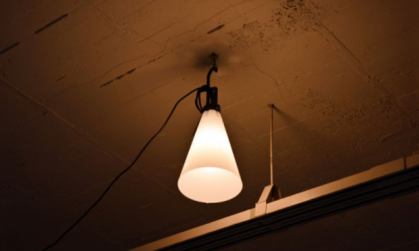 メーデーランプ / ブラックFlos（フロス） | 公式通販 家具・雑貨