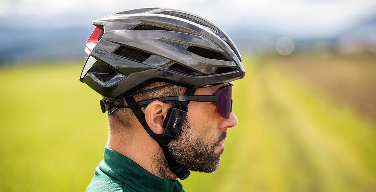 pi - SENA pi - Universal Multi-Sport Bluetooth Intercom