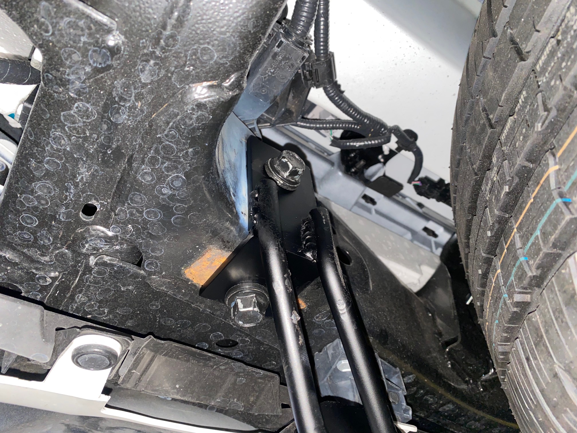 300系ランドクルーザー/モデリスタ マフラーカッター左右出しKIT