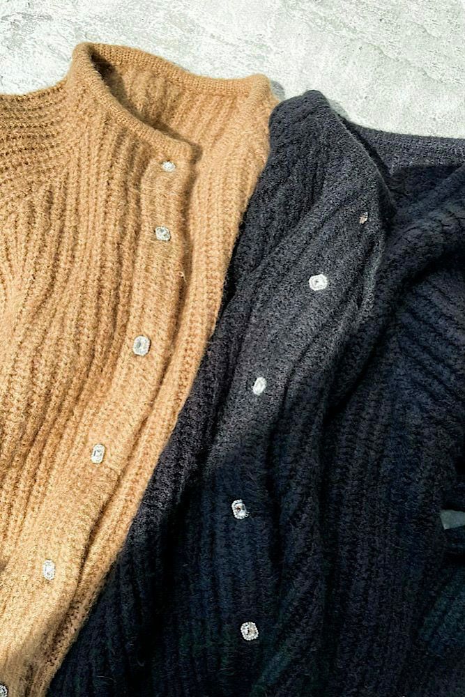 Jewel button cardigan – shéller / シェリエ