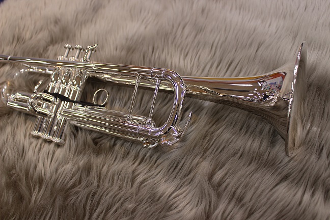 トランペット】ヤマハ YTR-8335GS旧ケースのため1本限り特別価格です