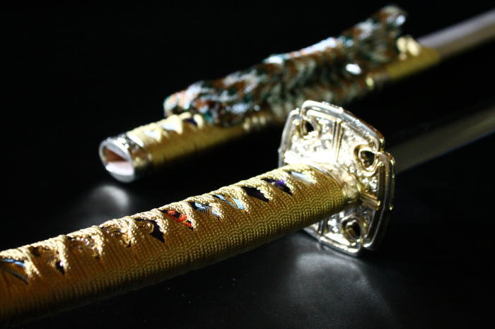 お稲荷様と三条宗近の合作刀【小狐 こぎつね】｜小狐丸の模造刀とは